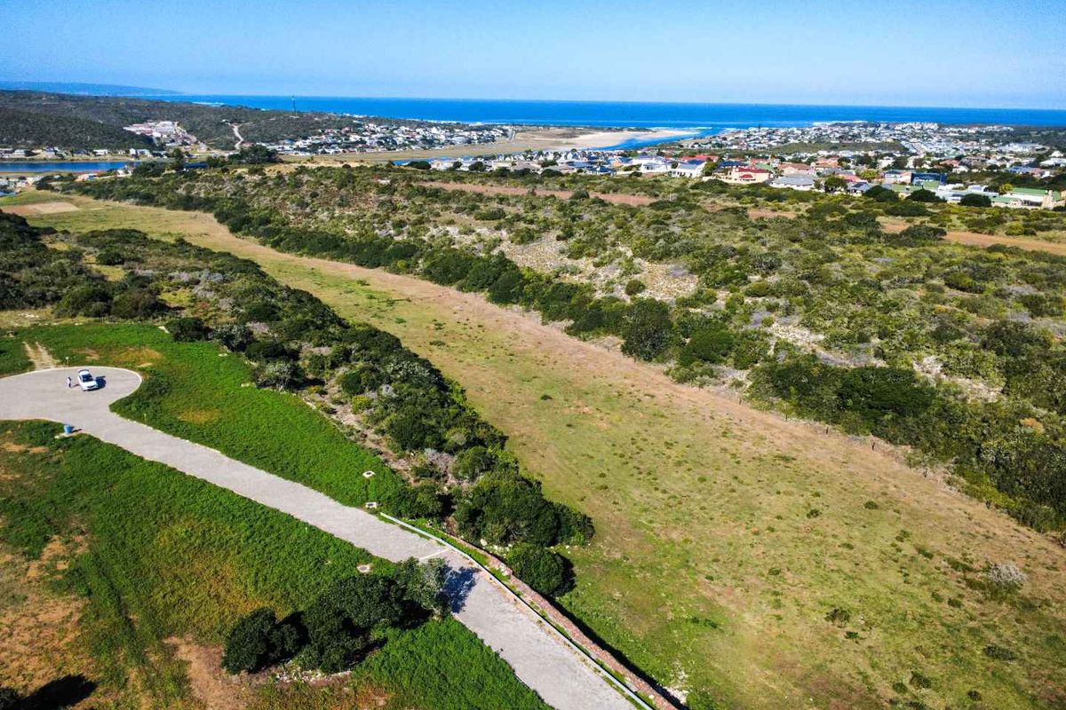 Exquisite stand for sale in Stilbaai-Wes. - Photo 4