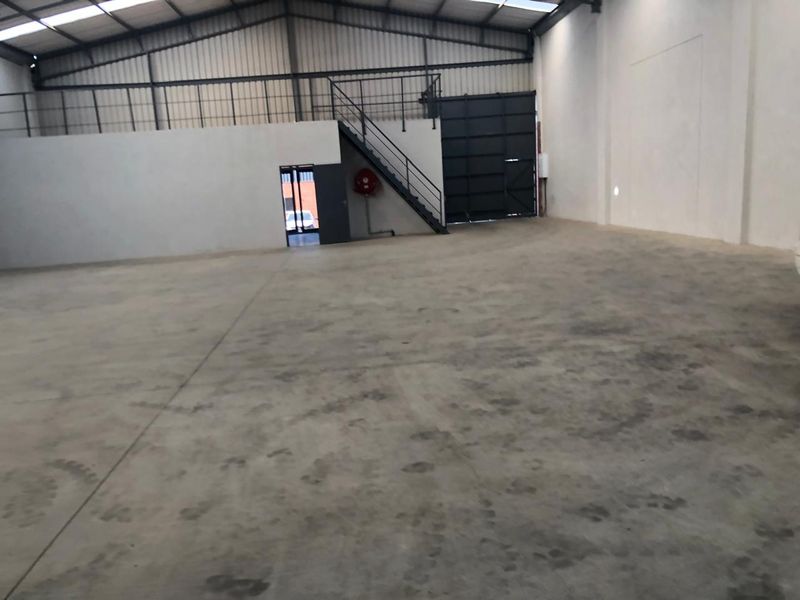 Industrial Office Space Available for Immediate Lease in Cosmo Business Park - Photo 10