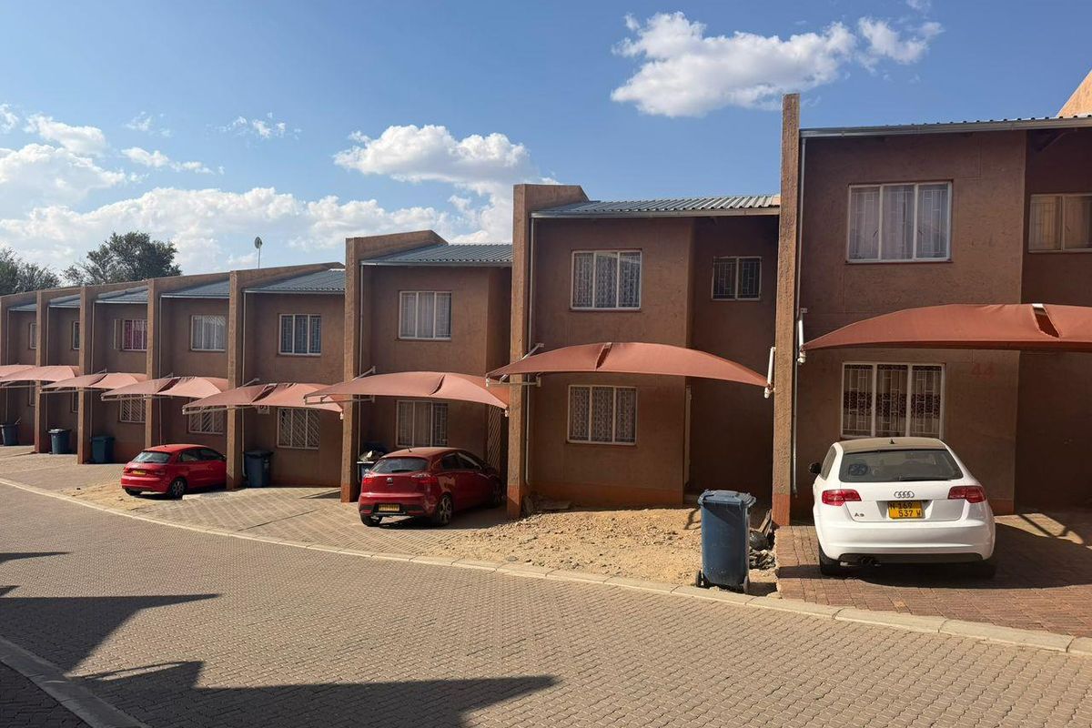2 Bedroom Apartment For Sale - Tuhafeni Court,  Grysblock - Photo 2