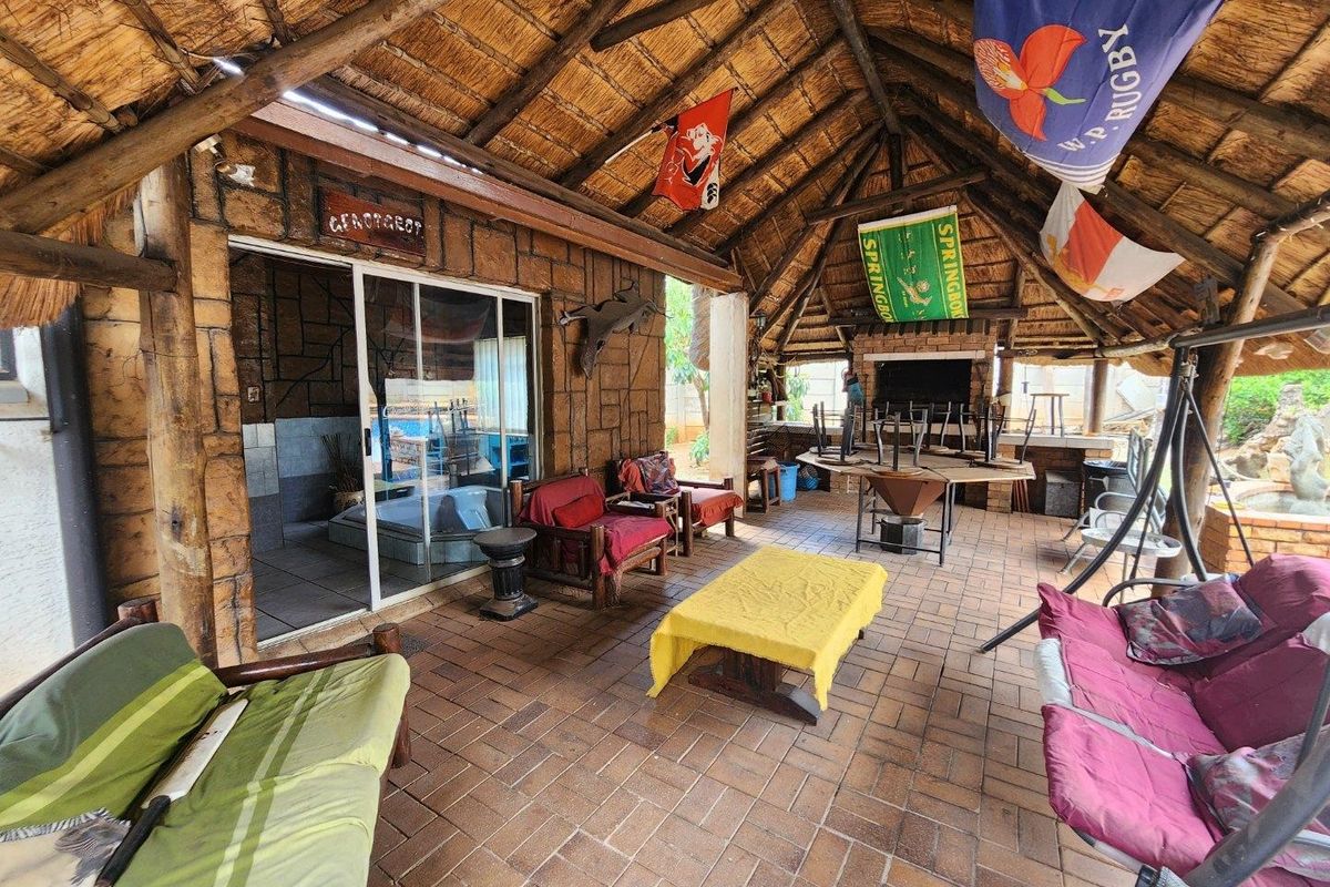 House For Sale in  Verwoedpark Alberton - Photo 4