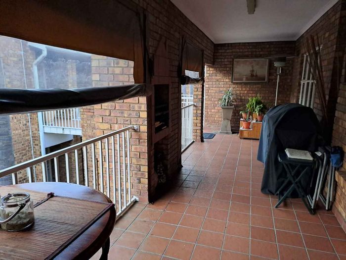 Property #2493926, Apartment Rental Monthly in Eastleigh