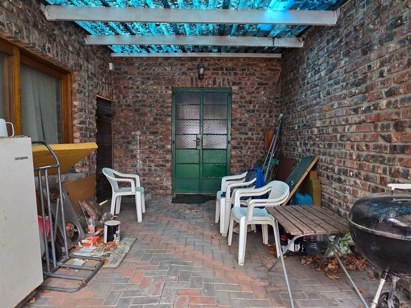 Good Position - Photo 10