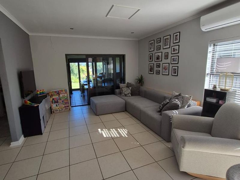 Lovely family townhouse for sale in Plattekloof. - Photo 6