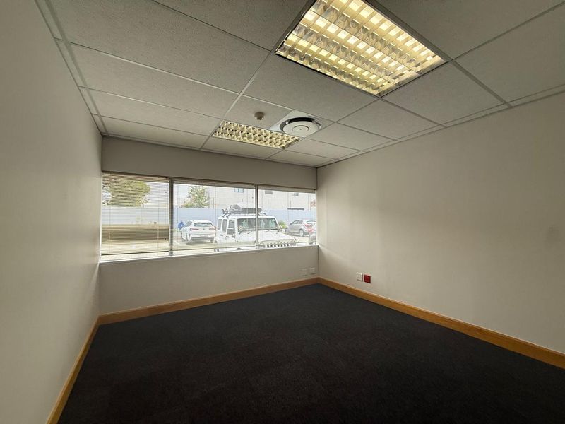 33 Fricker Ground Floor Office Space to Let – Immediately Available - Photo 7