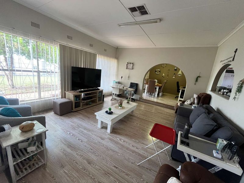 Fantastic 4-bedroom family home in a popular area - Photo 7