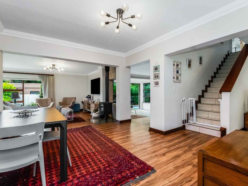 Stunning 3 Bedroom Home For Sale in Fourways - Photo 5