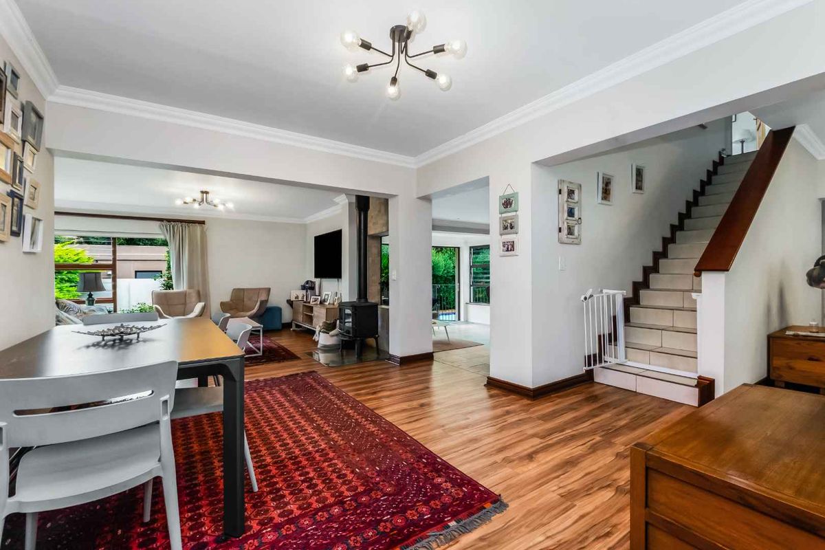 Stunning 3 Bedroom Home For Sale in Fourways - Photo 5