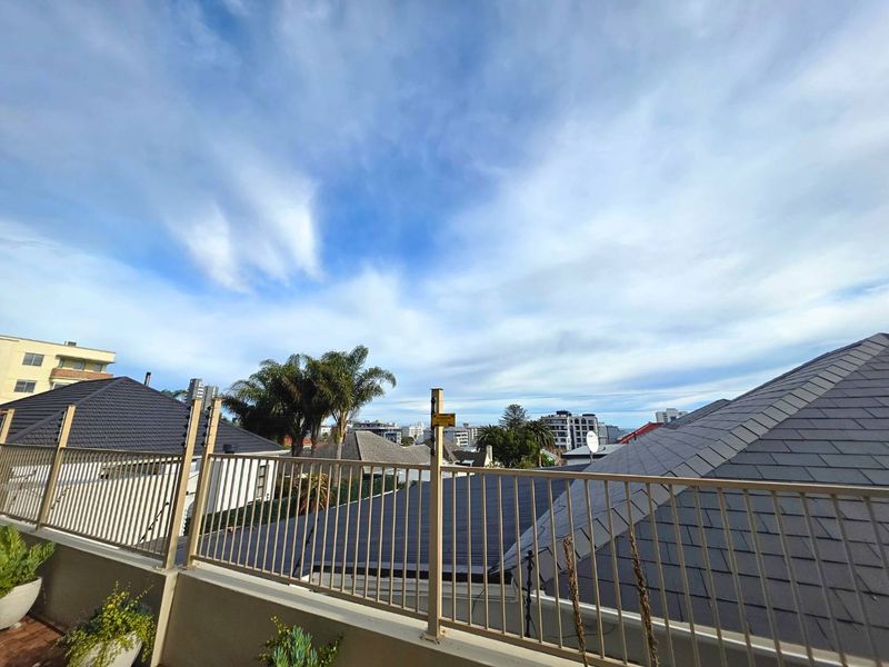 Modern & Secure 2 Bedroom Ground Floor Apartment - Photo 7