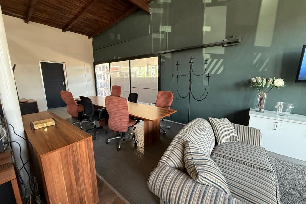 Versatile Commercial Property – For Sale, With Boutique Hotel Possibilities - Photo 3