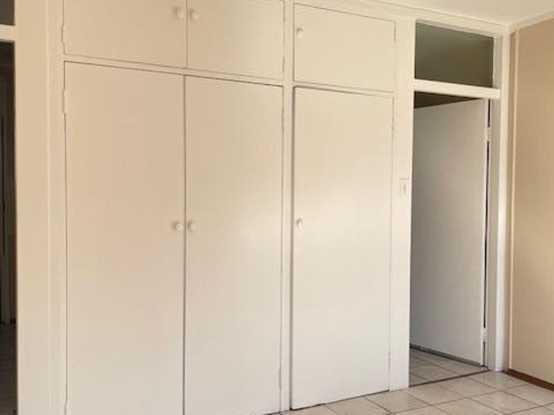 Bachelor Apartment For Rent in Pearcyan - Sunnyside| Affordable & Central - Photo 4