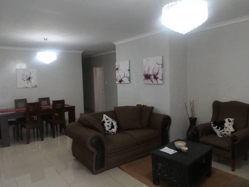 Okahandja- For Sale Neat 3 Bedroom House - Photo 5