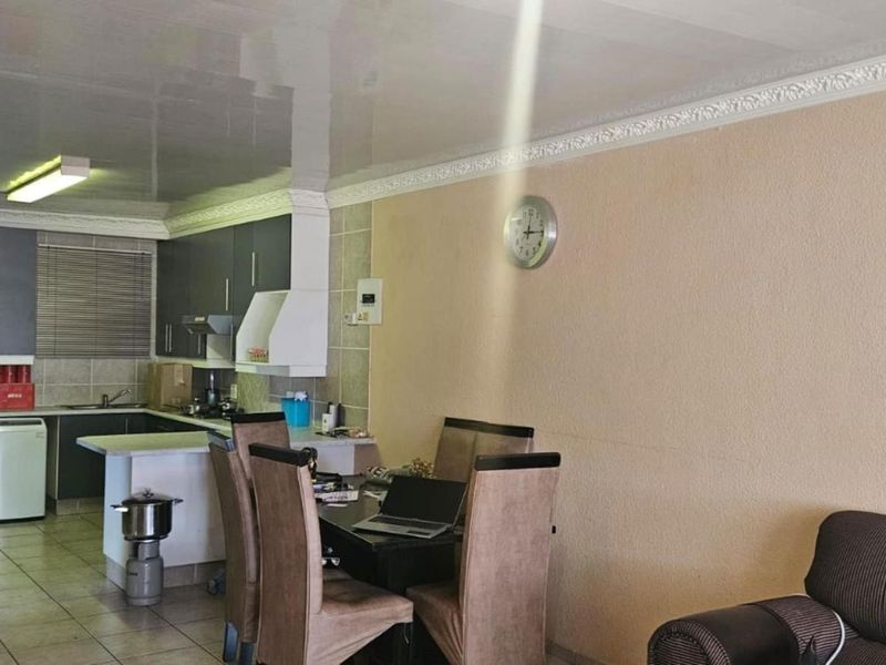 Apartment For Sale in Alberton North, Alberton - Photo 9