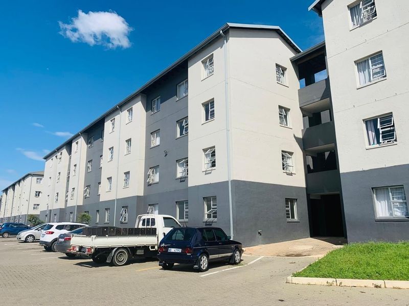 Two-Bedroom Apartment for Sale in KwaMashu (Bridge City) - Photo 2