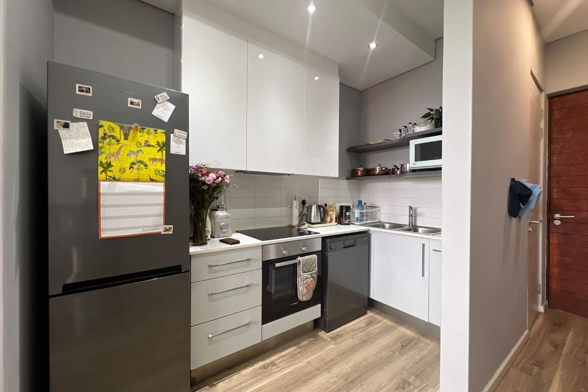 Upmarket 2-Bedroom Apartment Available! - Photo 4