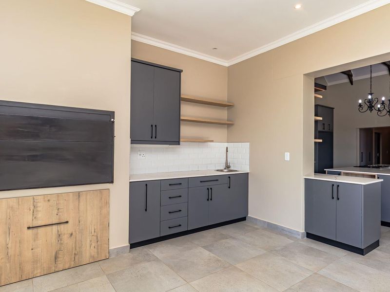 Indulge in coastal elegance at Renosterbos Estate - Photo 8