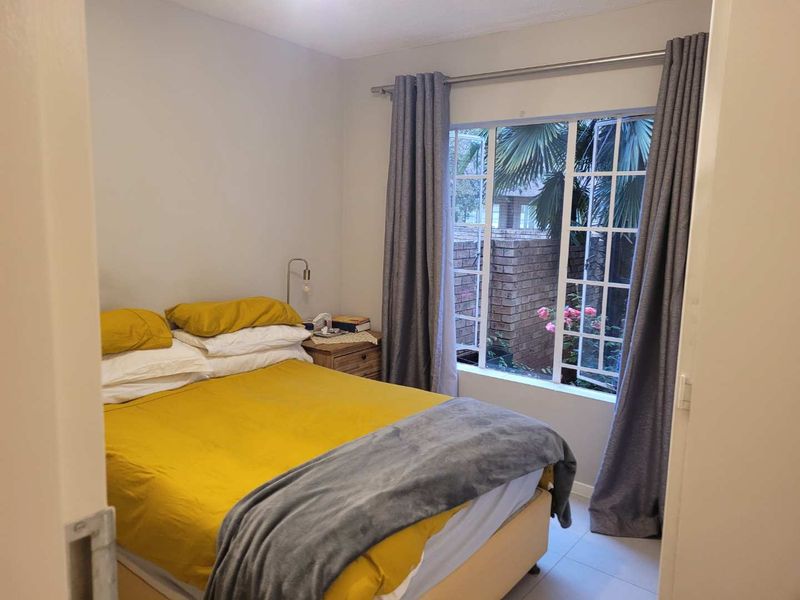 SECURE GROUND FLOOR UNIT! - Photo 4