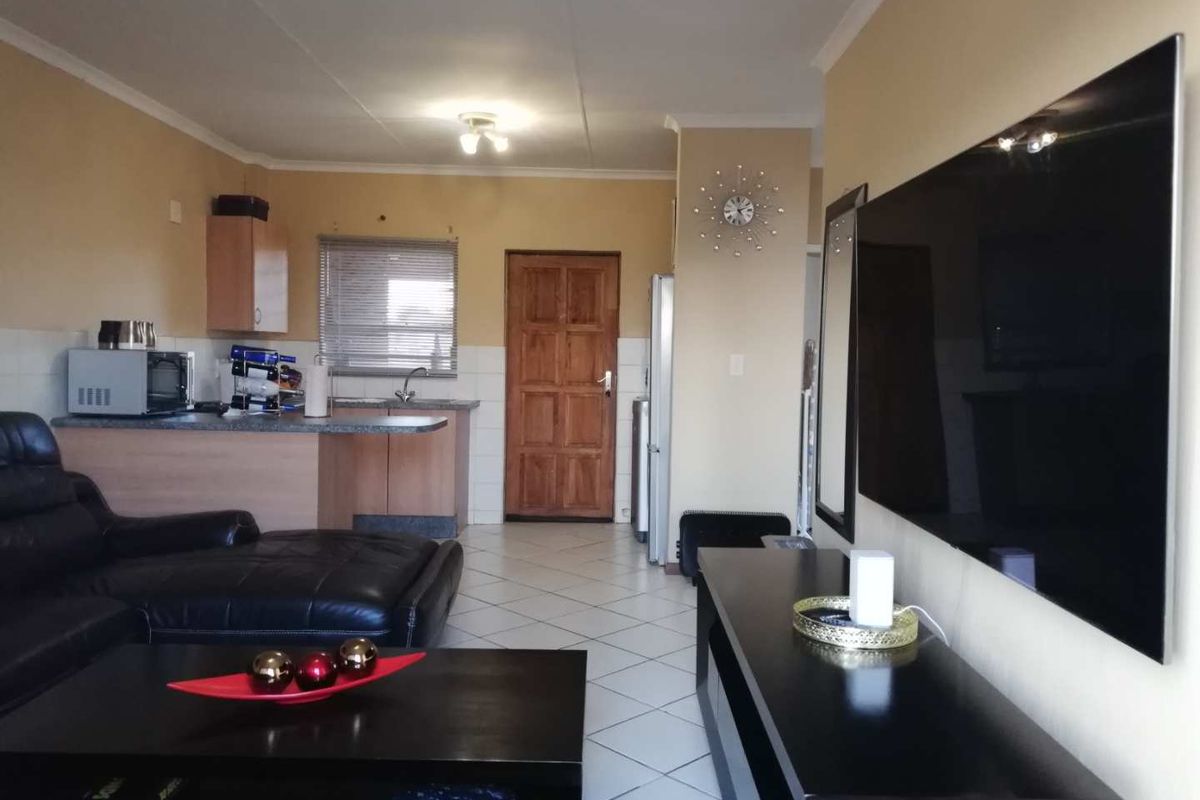 8. Peace of Mind at Honeypark Roodepoort- 24 hr Security and CCTV - Photo 3