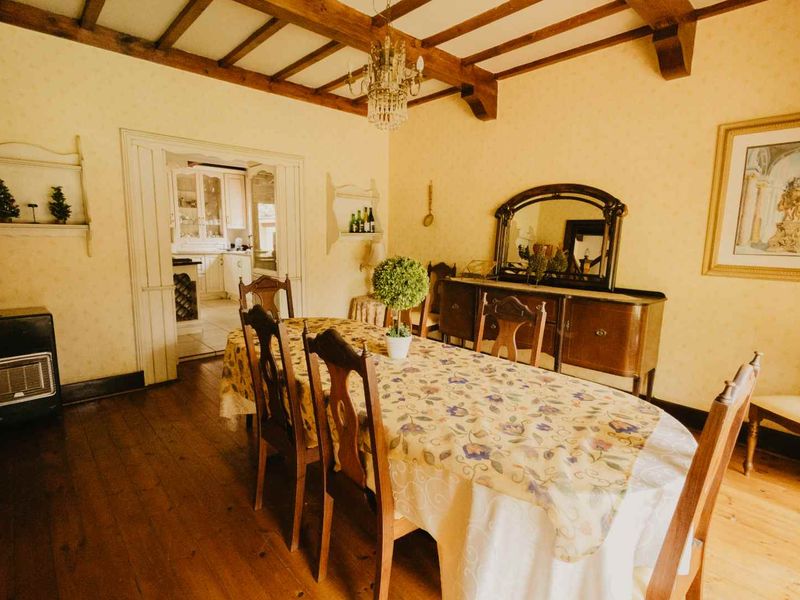 Secure Furnished Student Living in the Heart of Arcadia - Photo 6