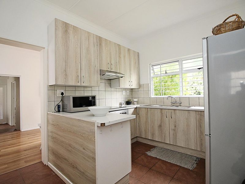 Spacious 2 bedroomed Cottage in Tokai - Photo 9