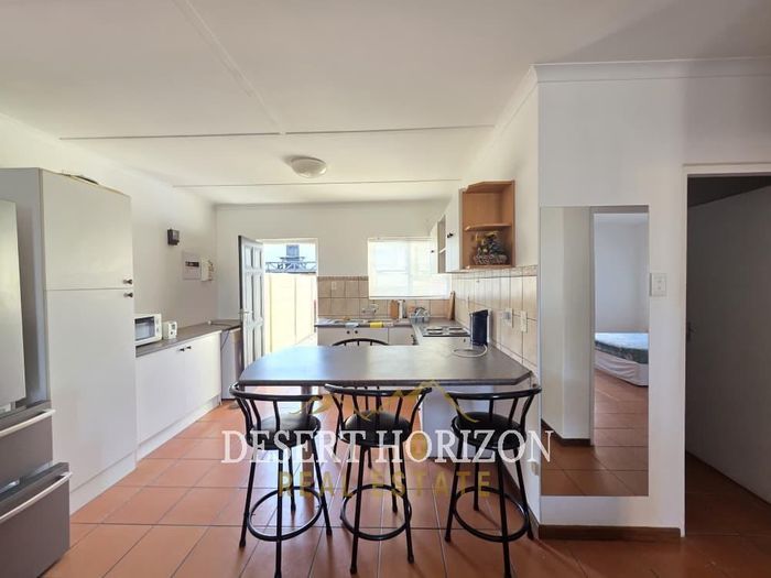 Property #2480835, Townhouse For Sale in Long Beach