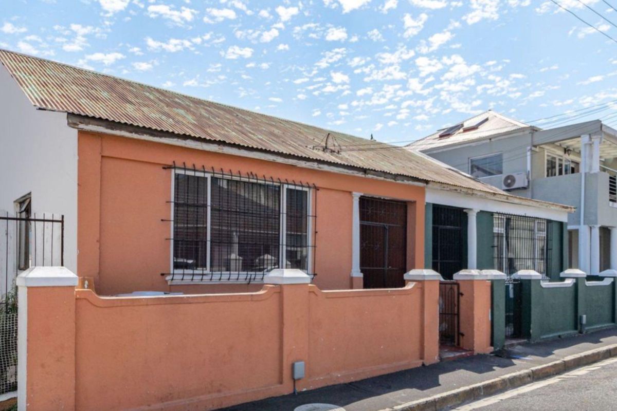 Two Homes Being Sold As One! - Photo 2