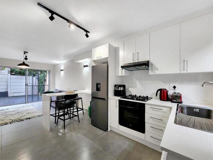 Property #2467311, Apartment For Sale in Mowbray