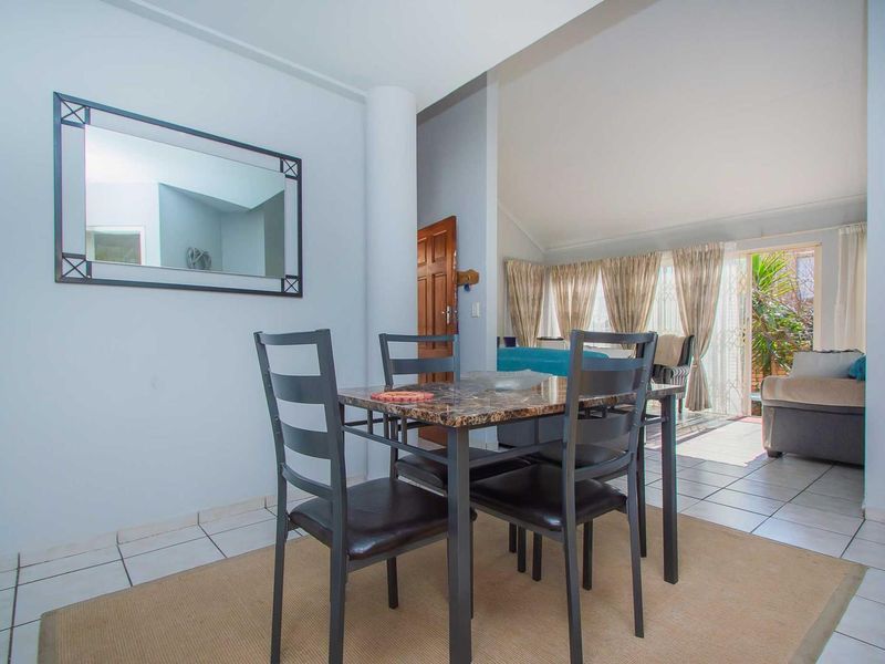 Private Corner Unit in Gated Honeydew Estate – Secure & Spacious! - Photo 2