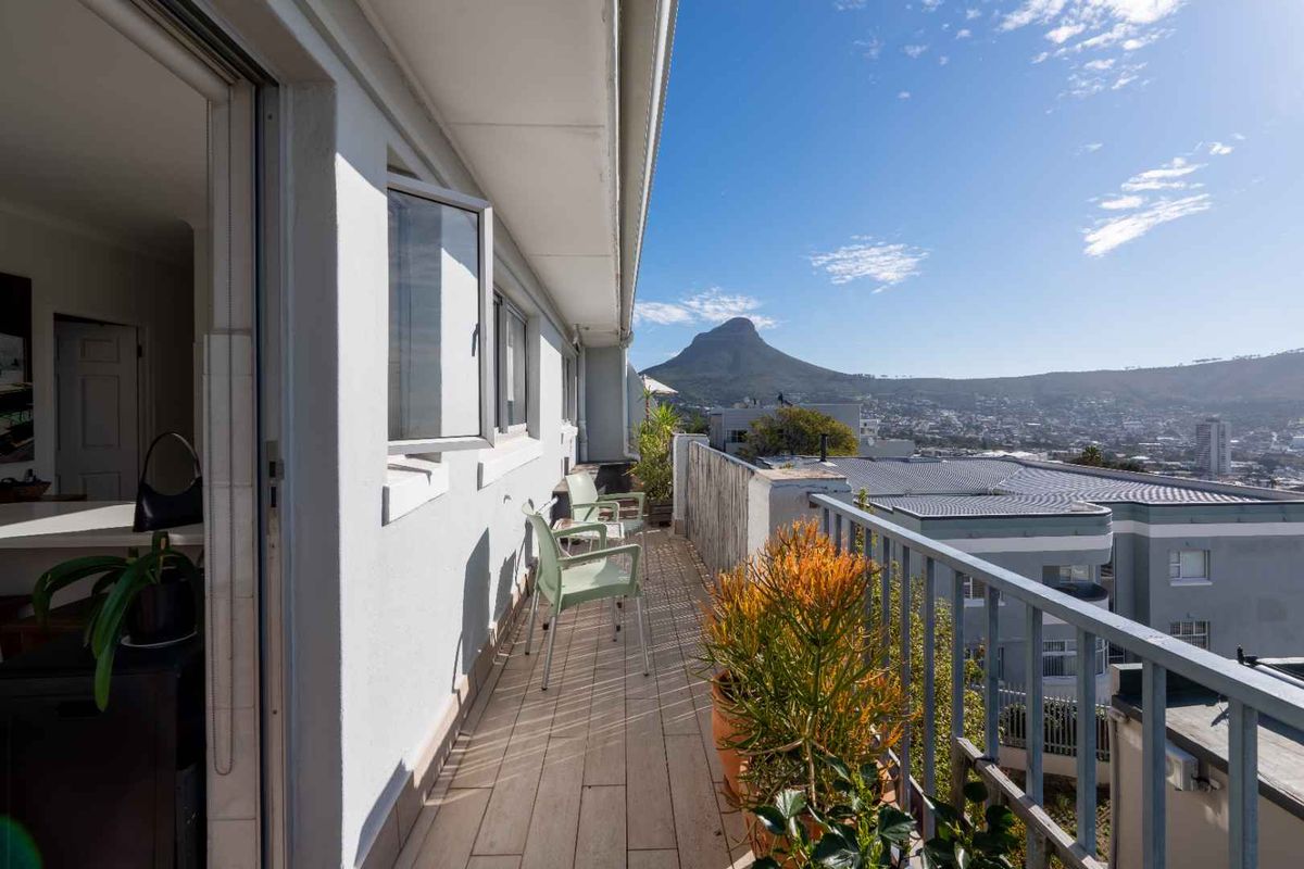 3 Bedroom Apartment - Photo 4