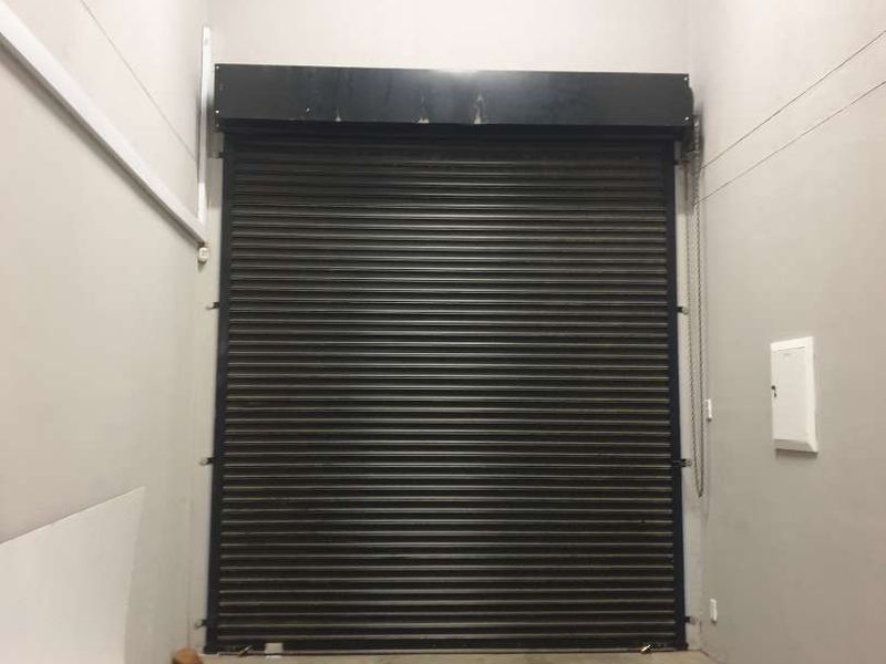 LIGHT INDUSTRIAL UNIT 4 SALE - Photo 3