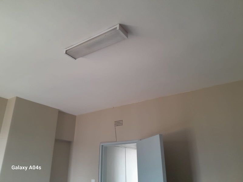 1 Bedroom units (spacious) - Photo 8