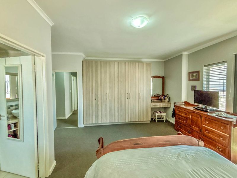 Modern 2-Bedroom, 2-Bathroom Home for Sale in Blue Hills - Photo 9