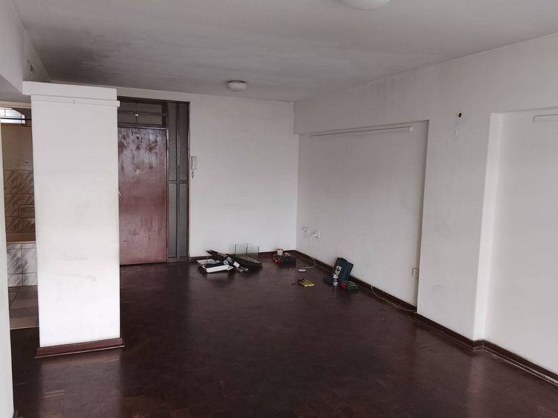 🌊 Rare Find in North Beach – Sea-Side Living with Iconic Stadium Views! 🌊 - Photo 5