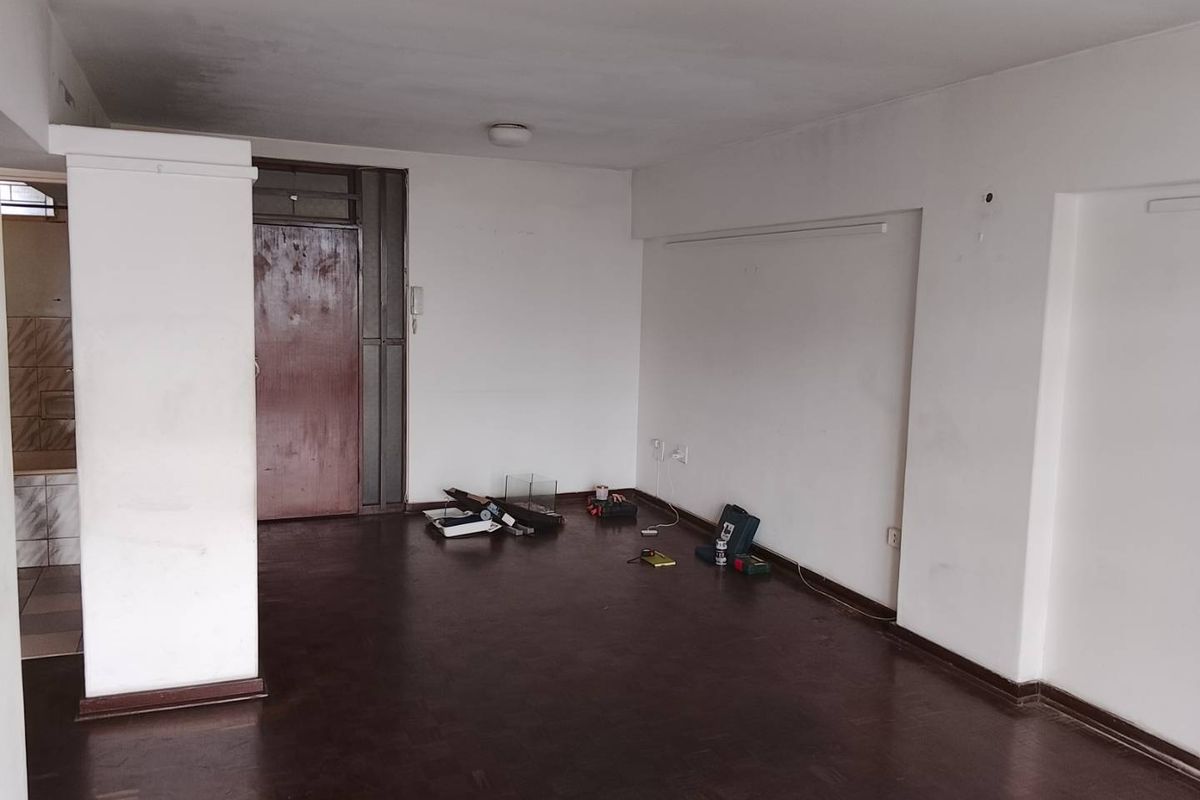 🌊 Rare Find in North Beach – Sea-Side Living with Iconic Stadium Views! 🌊 - Photo 5