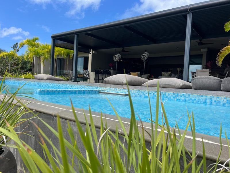 EXCEPTIONAL LUXURY VILLA AT AZURI GOLF ESTATE - Photo 2