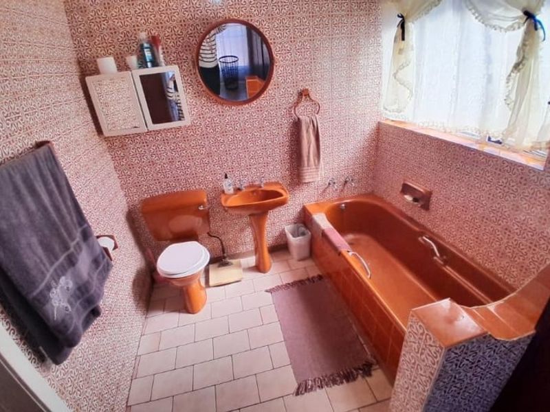 6 Bedroom House for sale in Rewlatch Johannesburg - Photo 10