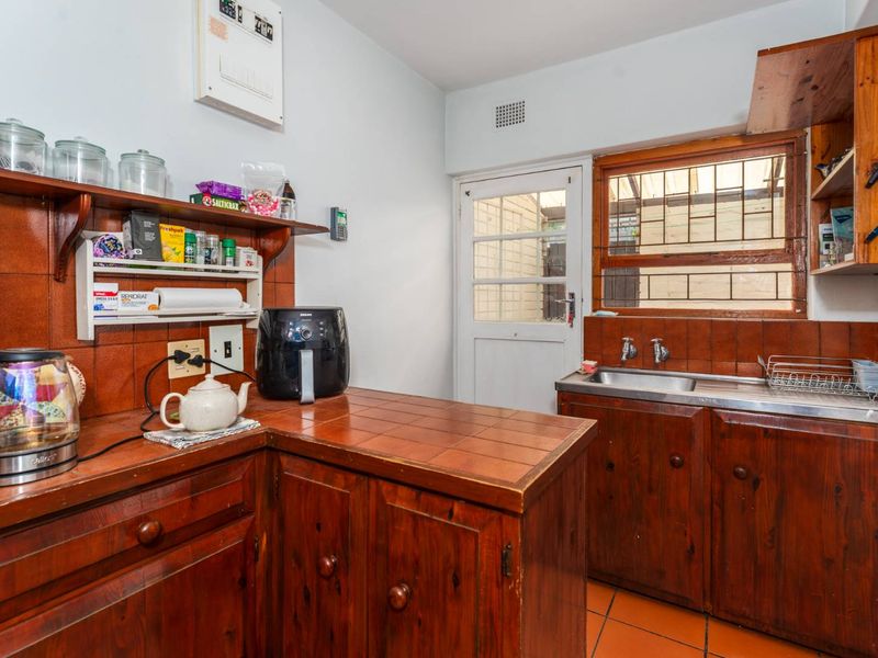 Pretty as a picture and neat as a pin, this brand new release is going to be your win! - Photo 7