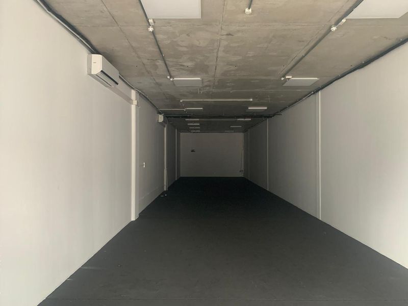 Prime Retail Space Available on Edward Road – Ready to Lease! - Photo 5