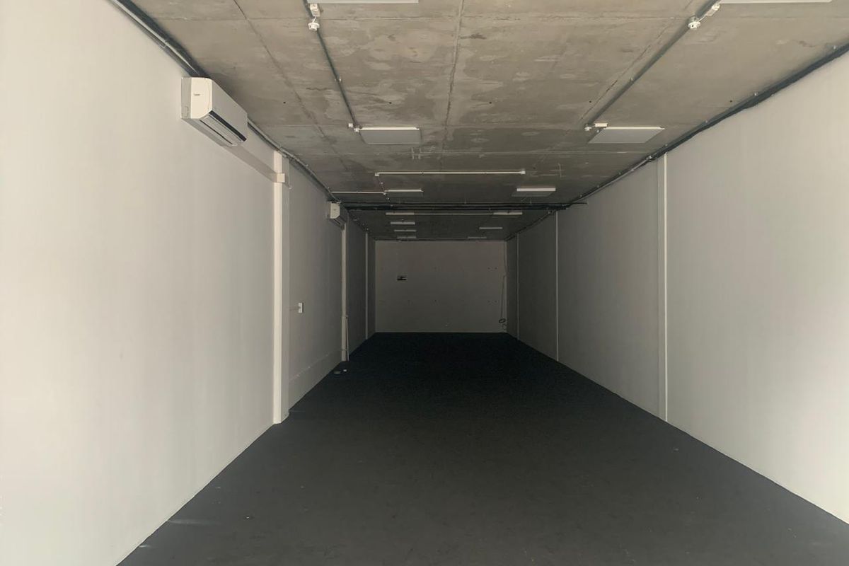Prime Retail Space Available on Edward Road – Ready to Lease! - Photo 5