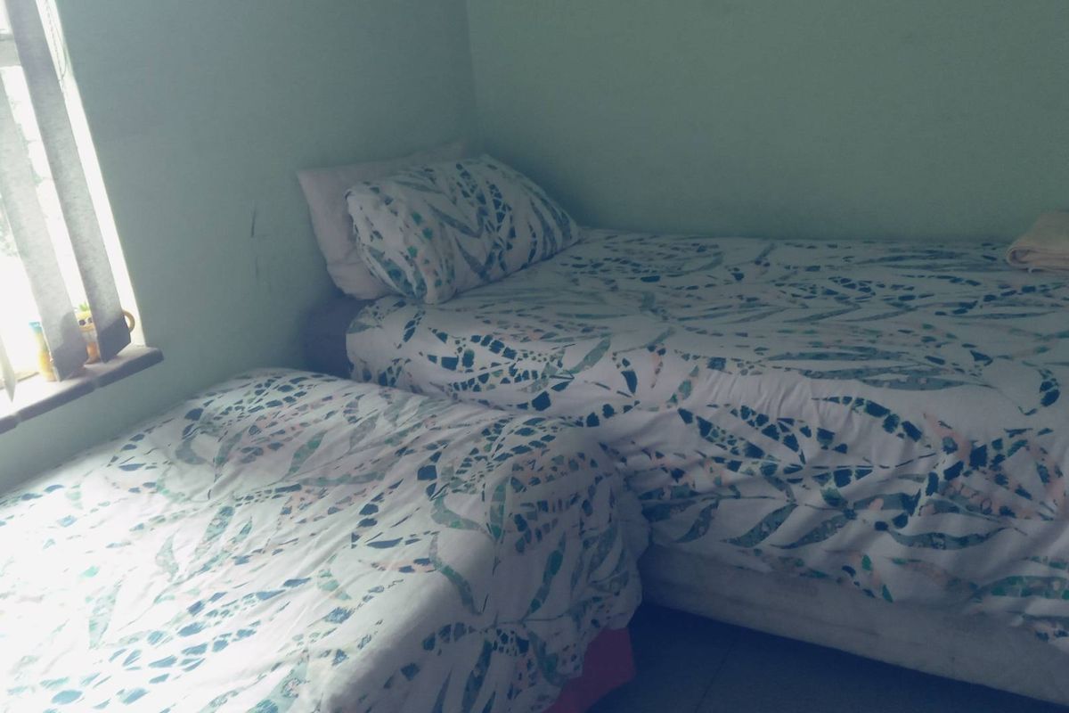 3.5 Bedroom In Umbilo - Photo 5