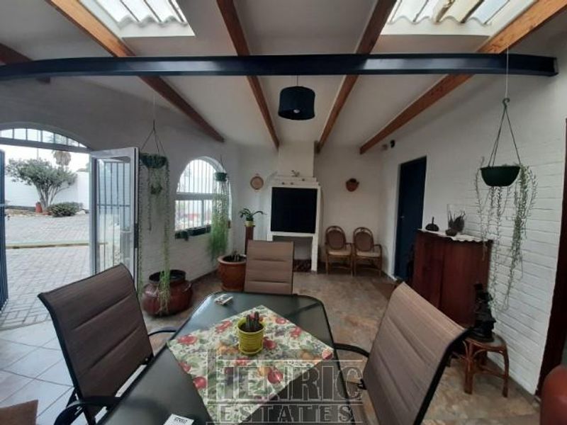 Cozy family Home with two Flats in Vineta for Sale - Photo 4