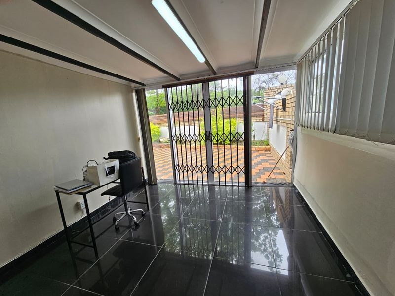 Discover easy coastal living in this charming 2-bedroom simplex in Meer en See - Photo 9