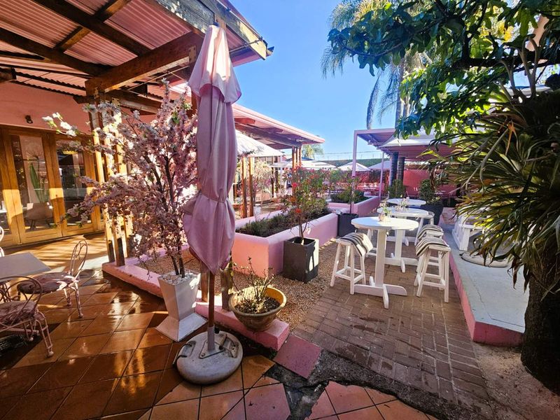 PRESTIGE COMMERCIAL INVESTMENT – FULLY TENANTED BY ACCLAIMED GARDEN CAFÉ & CULINARY EVENTS DESTINATION - Photo 10