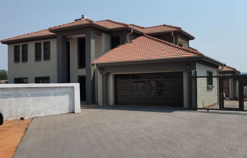 04 Bedroom, 03 bathroom house available to rent as student accommodation