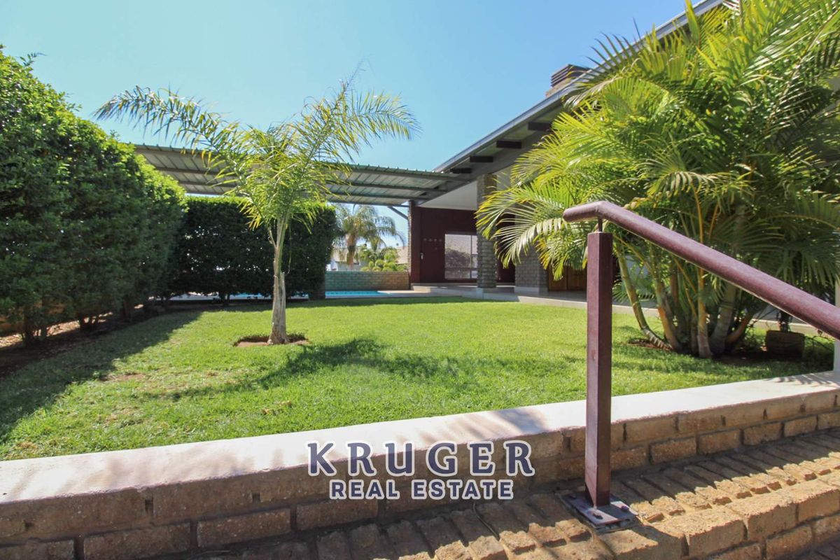 🏡 Exclusive Modern Home for Sale - Photo 2