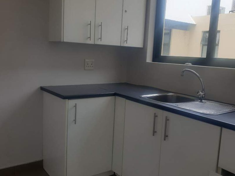 Offices to rent near Maerua Mall - very well located. - Photo 9