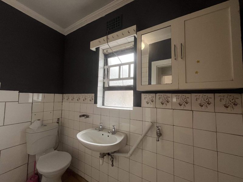 Two Bedroom Family Home To Rent - Photo 9