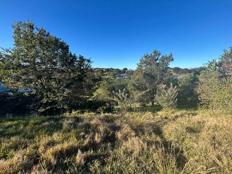 A Rare Opportunity in Simbithi Eco Estate: 1,747 sqm Stand with Approved Plans for a Magnificent Residence - Photo 8