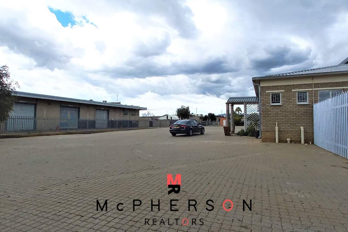 COMMERCIAL PROPERTY FOR SALE - Photo 2