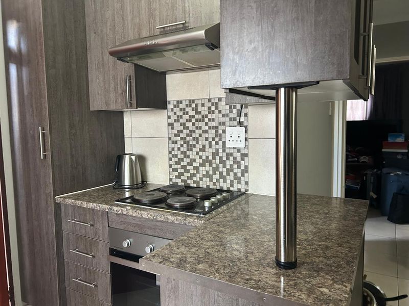 Clayville R 960 000-2 Bed family home - Photo 4