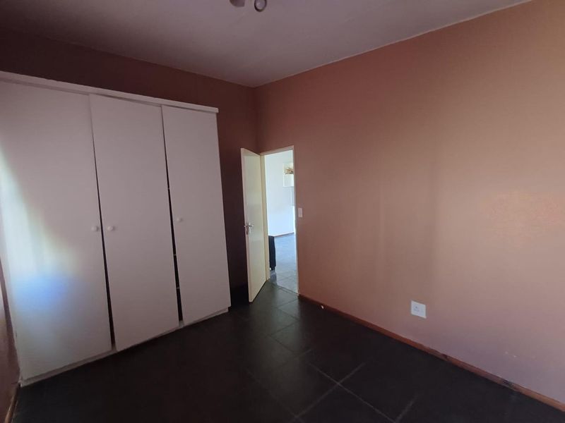 A cozy 3 bedroom Townhouse! - Photo 4